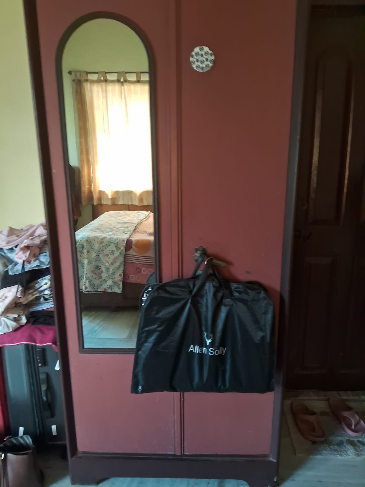 1 bhk room for rent for female individual